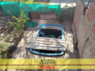 CASA EN VENTA CON LOCAL, TRUJUY, MORENO
