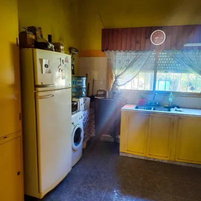CASA 5 AMBIENTES, AMPLIO LOTE, MORENO