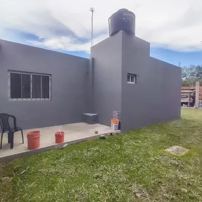 CASA CON DOS LOCALES A ESTRENAR 4 AMBIENTES, GRAL. RODRIGUEZ