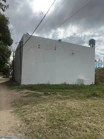 3 LOCALES VENTA COMERCIAL 300 M2,  RUTA 23, LAS FLORES MORENO FINANCIADO