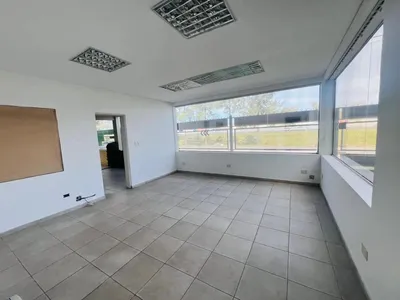 DEPÓSITO | NAVE COMERCIAL | 1200 M² CUBIERTOS | SOBRE ACCESO OESTE | ESTACIONAMIENTO | FRANCISCO ÁLVAREZ