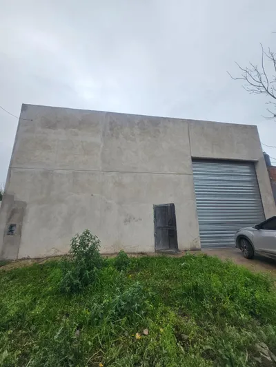 ALQUILER GALPON CON OFICINA ZONA CERCANA A RUTA 88 MAR DEL PLATA