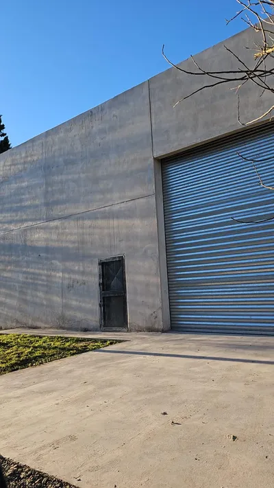 ALQUILER GALPON CON OFICINA ZONA CERCANA A RUTA 88 MAR DEL PLATA